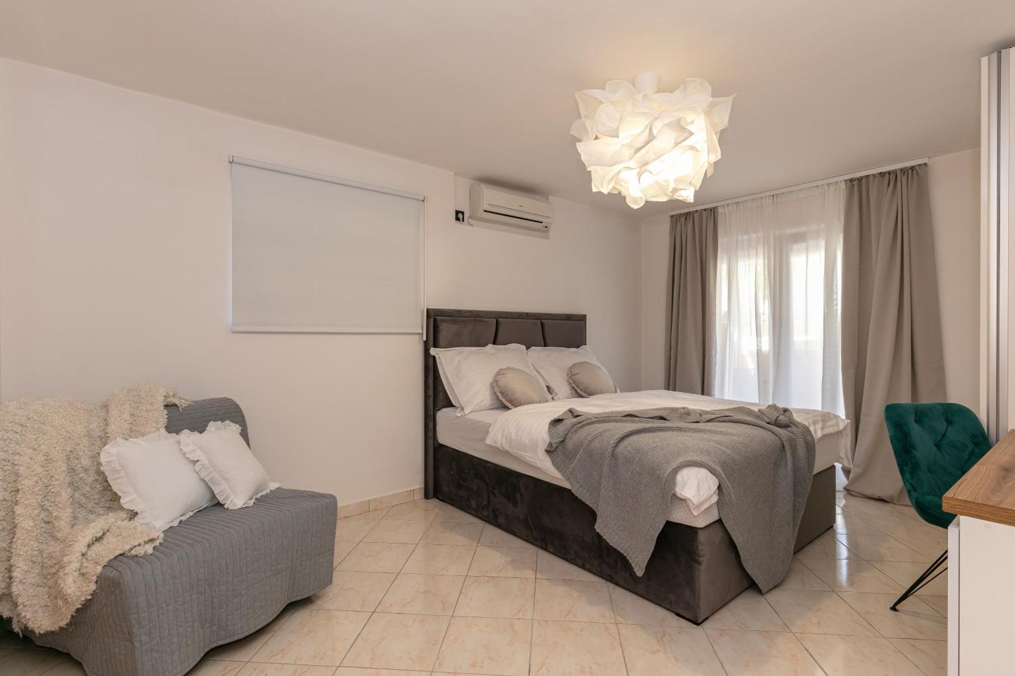 Pansion Gaspar Biograd Na Moru Luaran gambar
